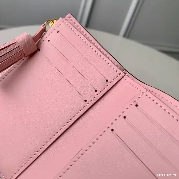 First bag ru Vuitton WALLET CROISETTE COMPACT Louis 0706